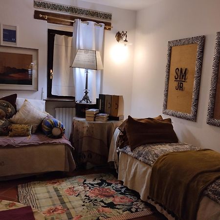 Bed and Breakfast Il Cortiletto Quartiano Екстер'єр фото
