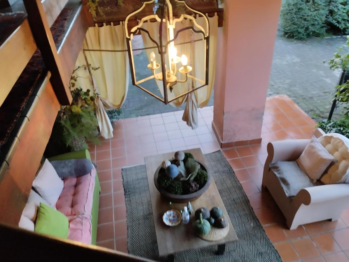 Bed and Breakfast Il Cortiletto Quartiano Екстер'єр фото