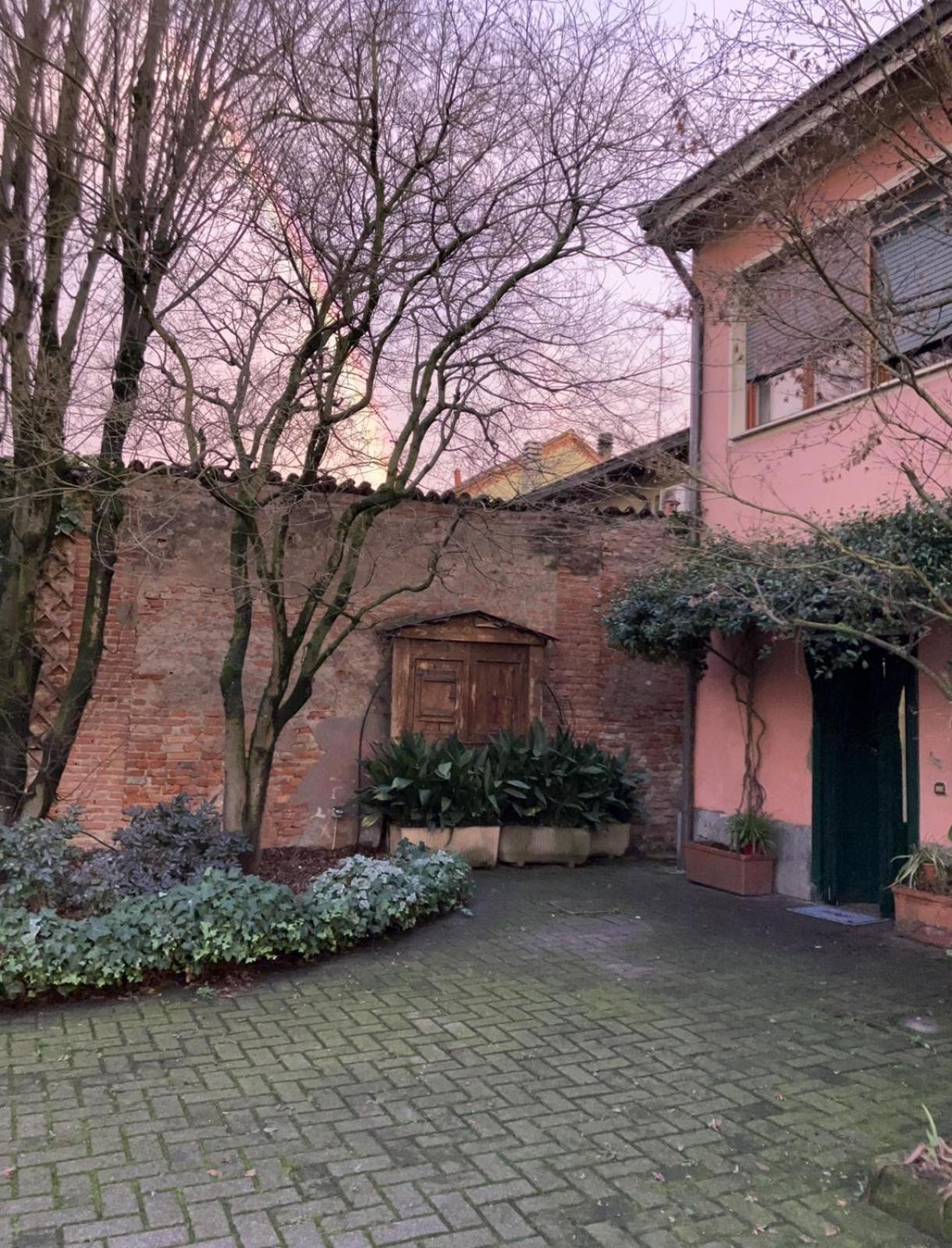 Bed and Breakfast Il Cortiletto Quartiano Екстер'єр фото