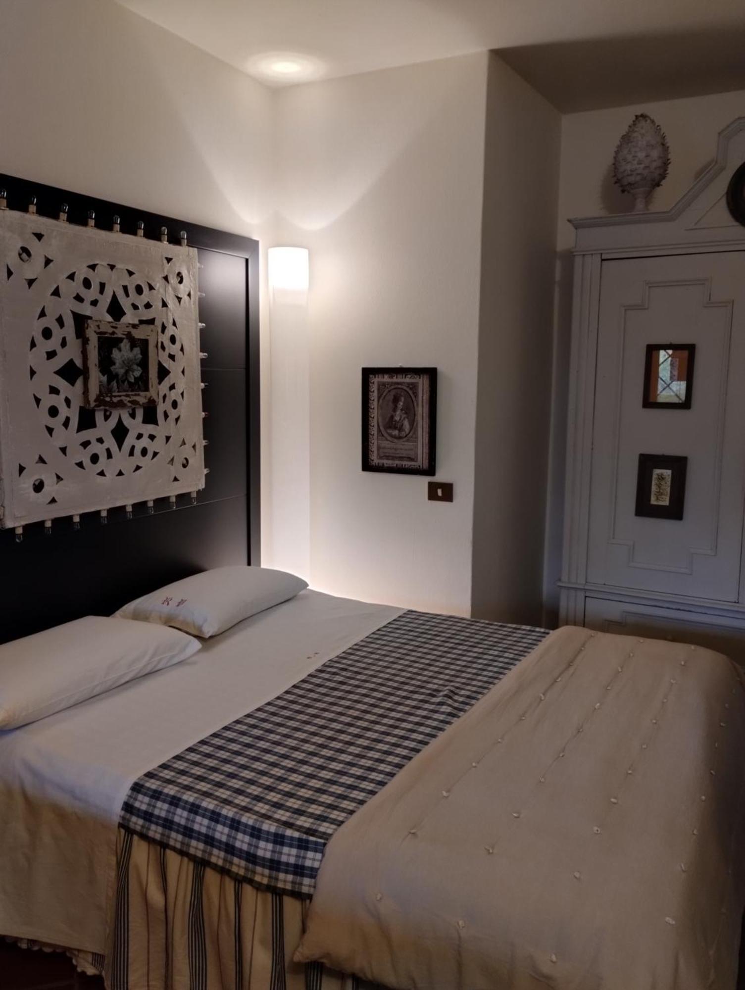 Bed and Breakfast Il Cortiletto Quartiano Екстер'єр фото